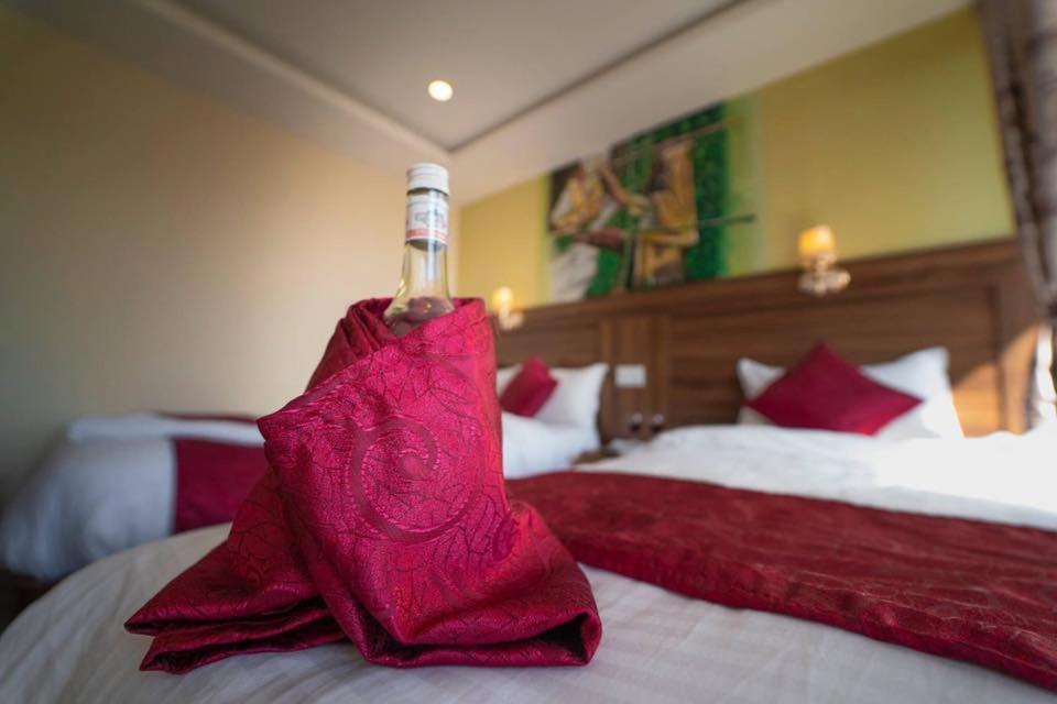 Hotel Royal Image Ποκάρα Εξωτερικό φωτογραφία
