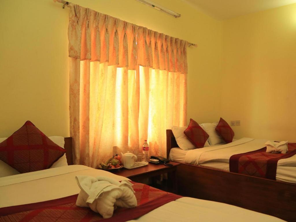 Hotel Royal Image Ποκάρα Εξωτερικό φωτογραφία