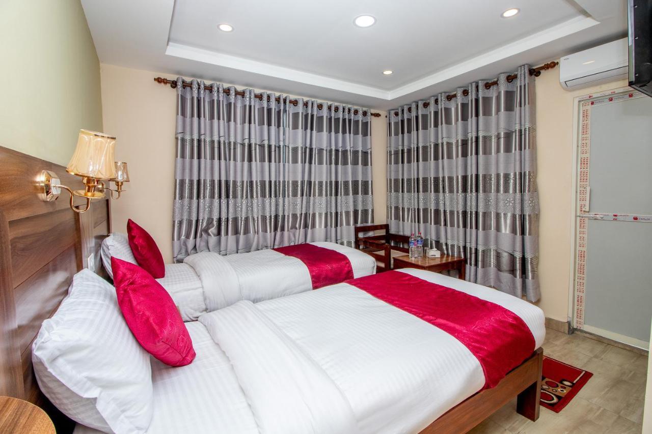 Hotel Royal Image Ποκάρα Εξωτερικό φωτογραφία