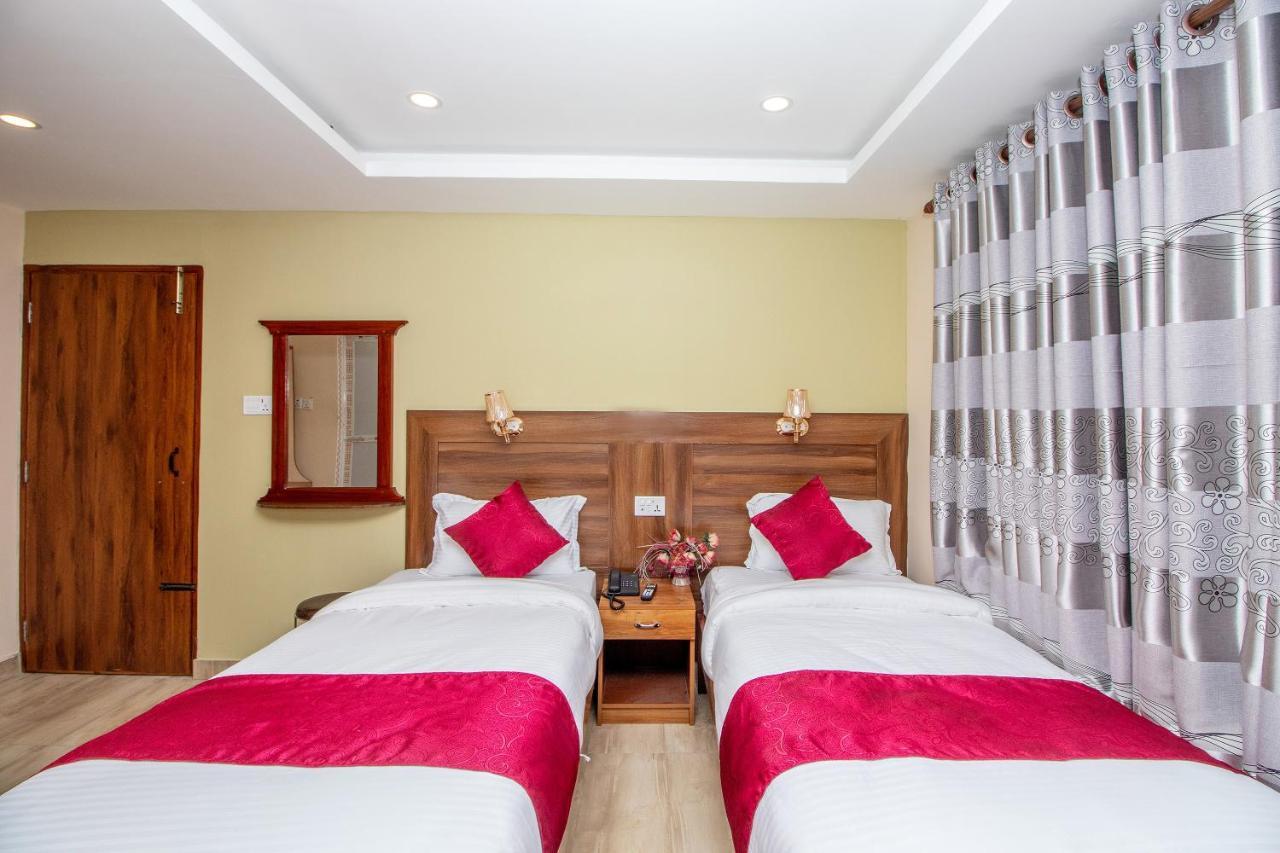 Hotel Royal Image Ποκάρα Εξωτερικό φωτογραφία