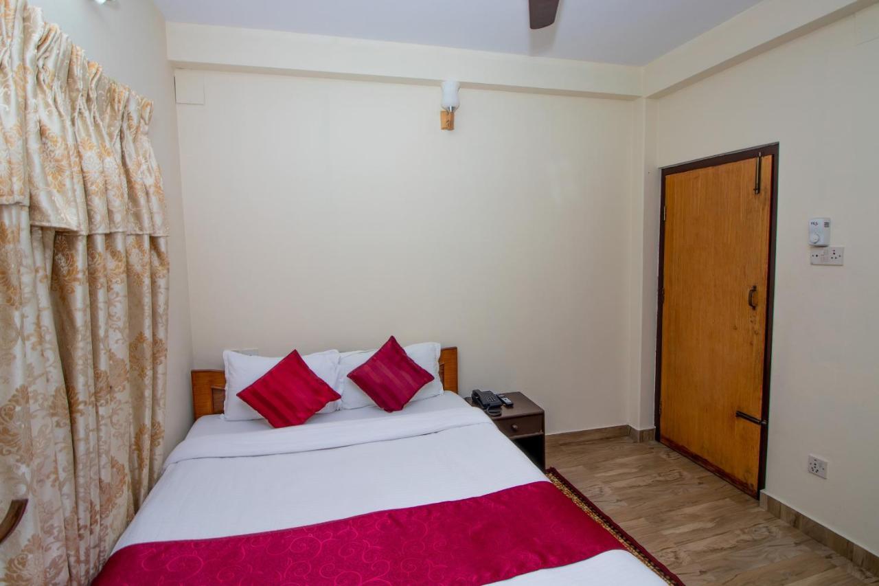 Hotel Royal Image Ποκάρα Εξωτερικό φωτογραφία